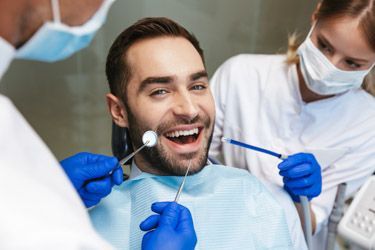 DENTAL_260521011 Seguro Adeslas Dental Imnplantes